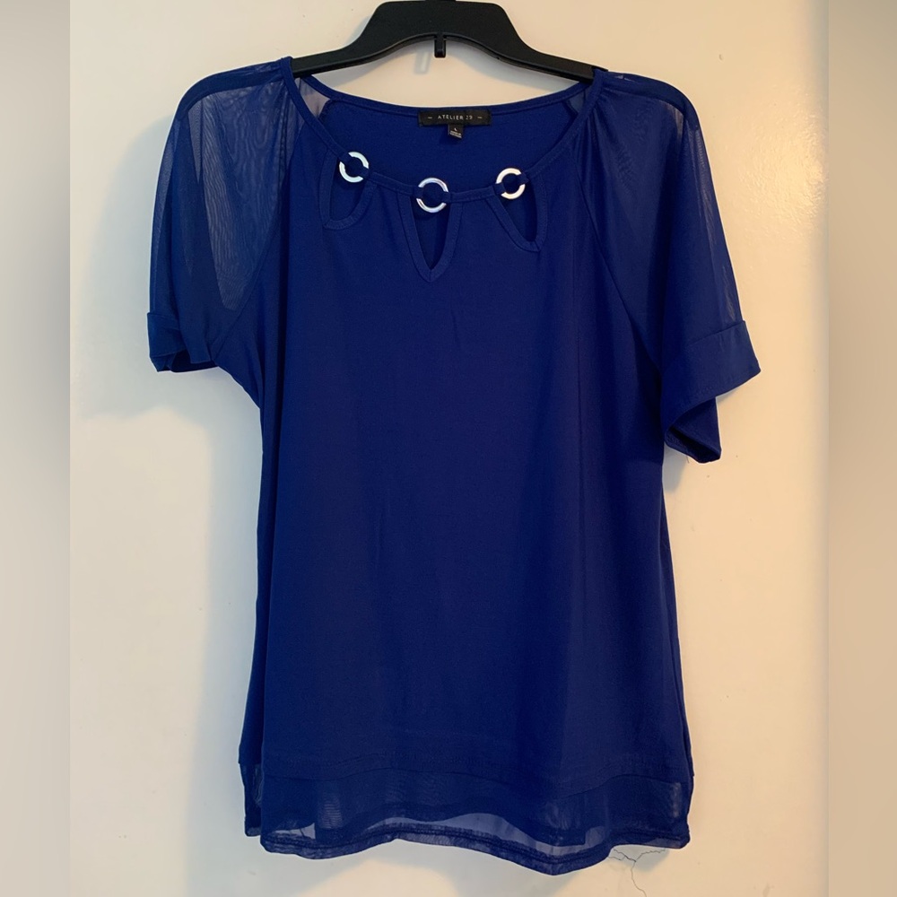 Atelier 29 dressy blouse with silver accents